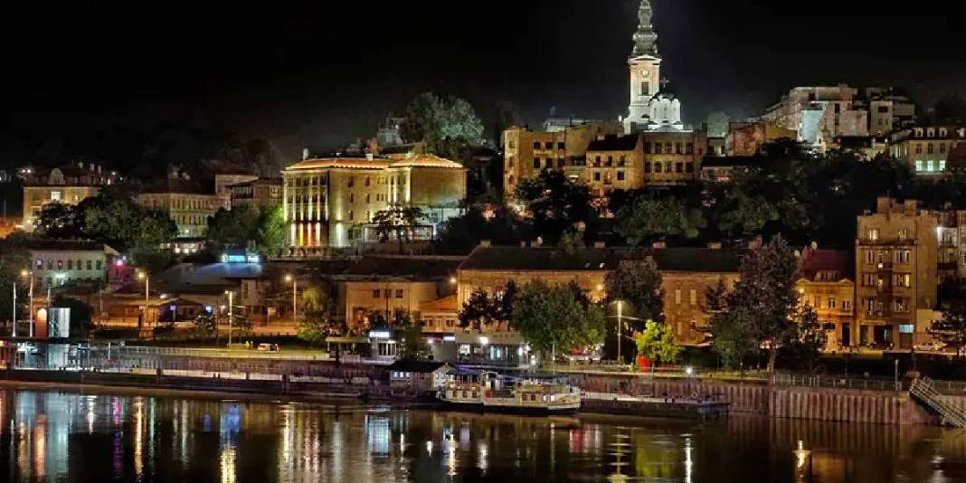 Tatil haritası değişti! Seyahat tutkunlarının yeni adresi: Türkler bu şehre akın ediyor! 4